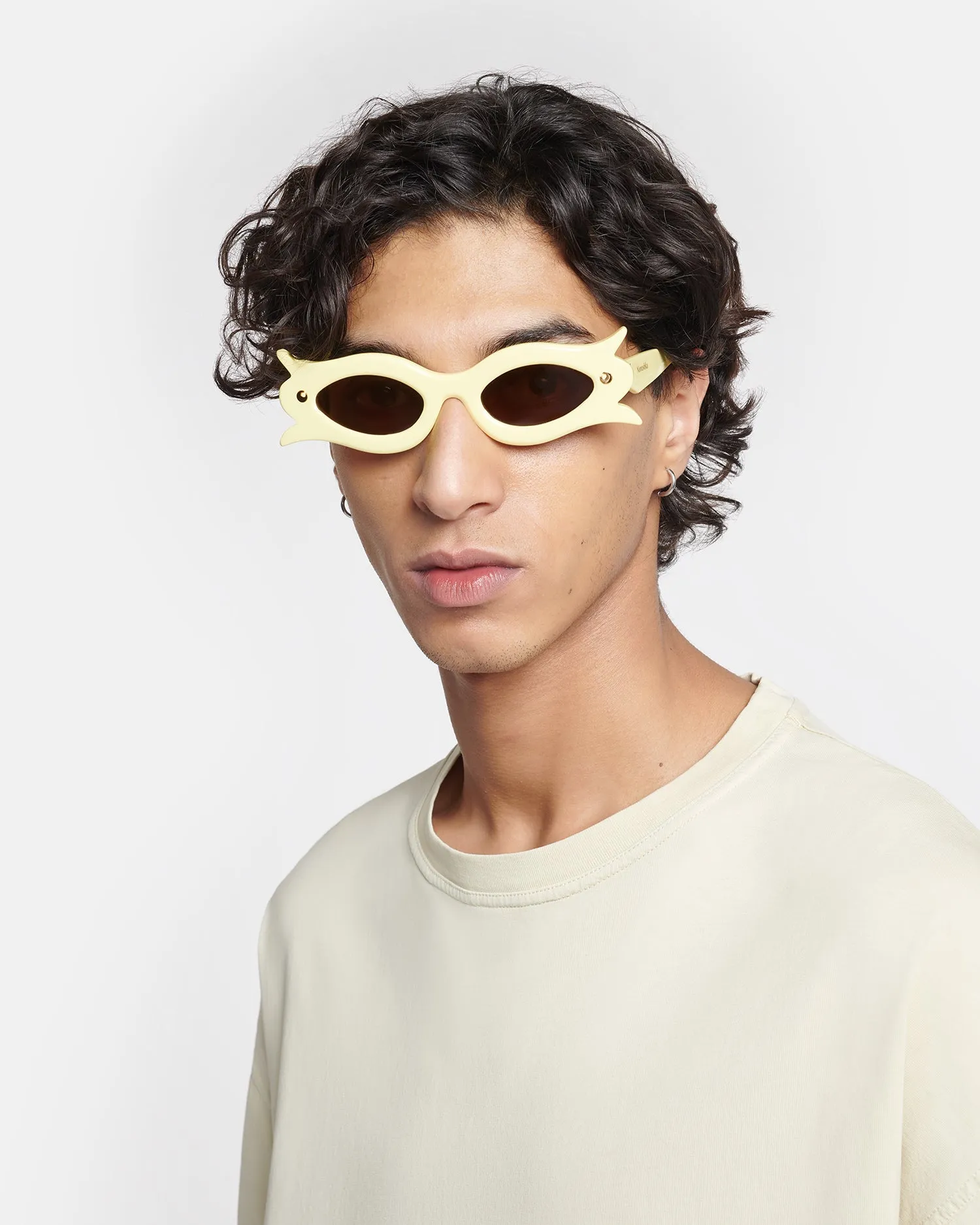 Tully - Bio-Plastic Floral-Shaped Sunglasses - Moonbeam
