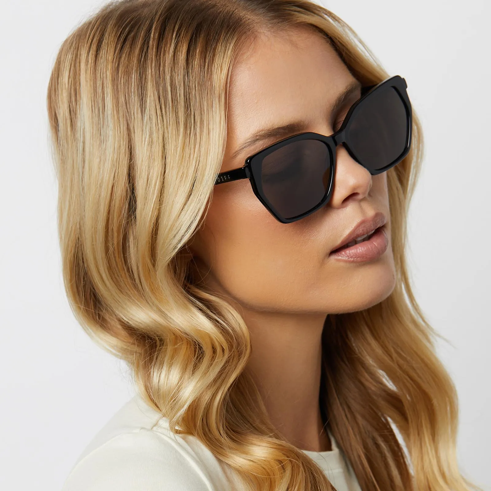 VERA - BLACK   GREY SUNGLASSES